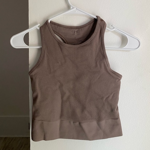 Abercrombie YPB SeamlessCORE Ribbed Tank - Picture 2 of 3